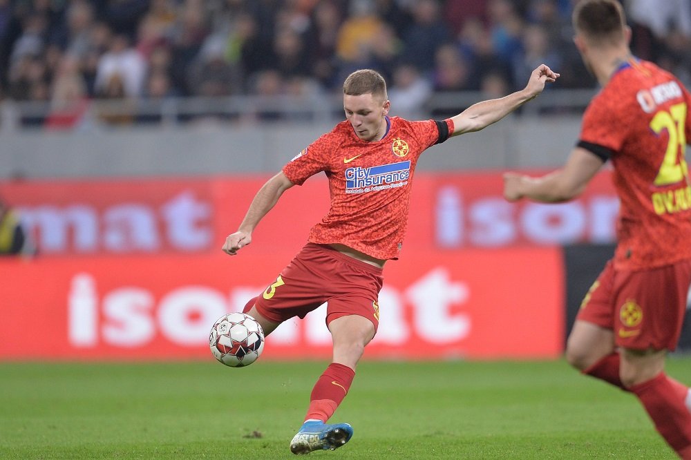 Unul dintre jucatorii lui Becali a intervenit in razboiul dintre CSA si FCSB! 