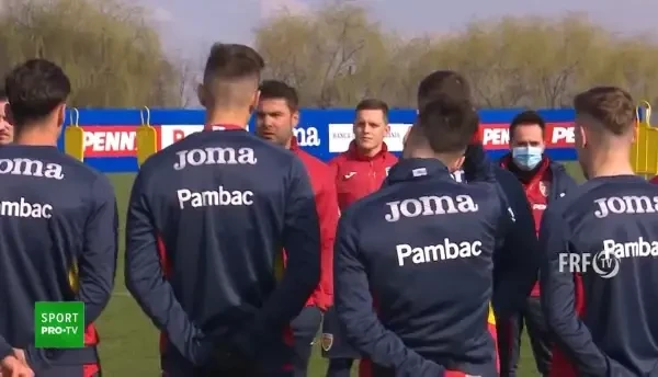 "Increderea in voi este dincolo de cer! Nu uitati ca sunteti cei mai buni!" Mesajul lui Adrian Mutu pentru jucatorii Romaniei U21 inainte de plecarea in Ungaria