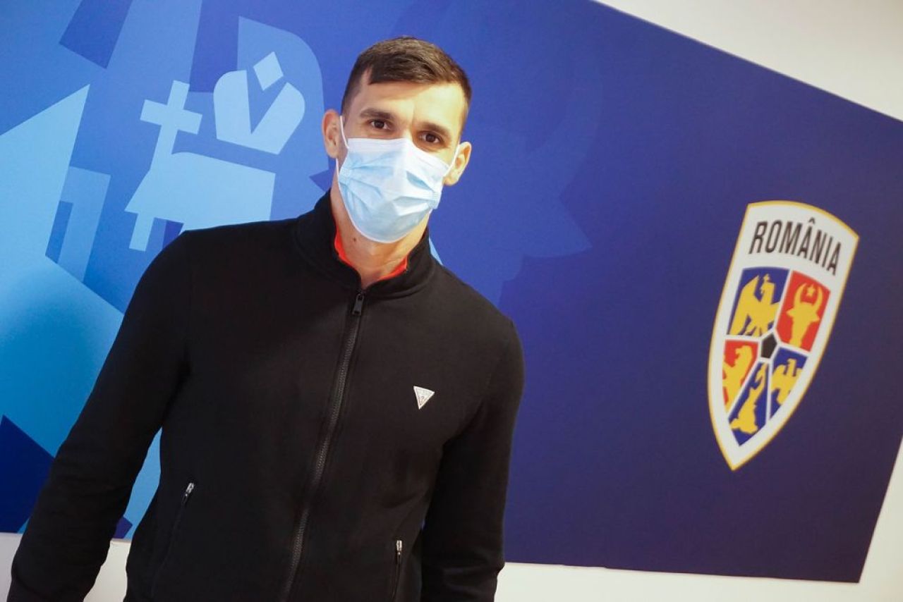 Detalii de ULTIMA ORA despre starea lui Radoi! Primii jucatori ajunsi in cantonamentul Romaniei pentru debutul in preliminariile Mondialului din 2022_9