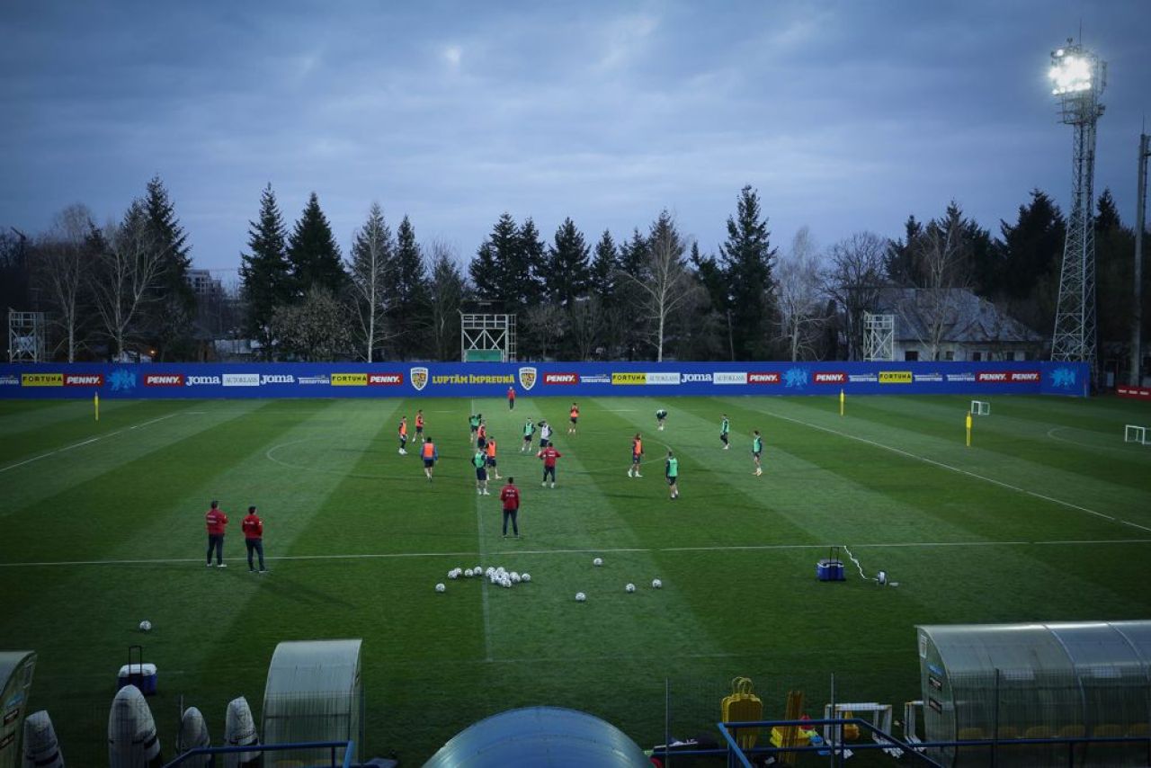 Mirel Radoi sta cu ochii pe