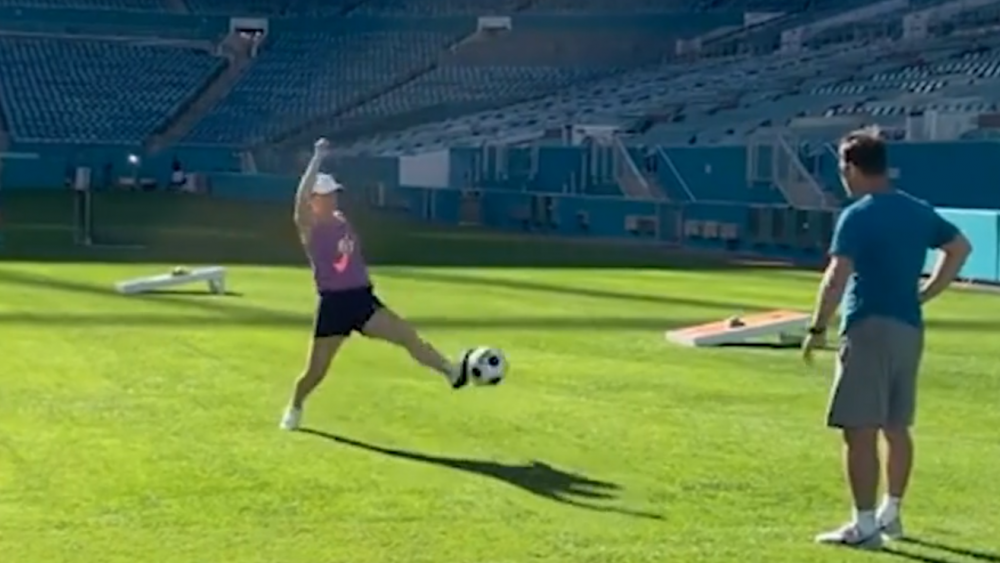 Fantastic! 'Ronaldinho' Halep a tinut mingea de 80 de ori in 50 de secunde! Fotbalistii din Liga 1 ar trebui sa fie invidiosi pe ea_5