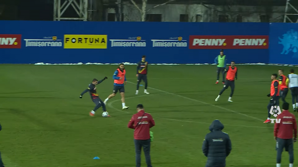 Mihaila, gol DE SENZATIE la antrenamente! Reusita cu care i-a blocat semnalul lui Radoi! :) Lazar a ramas mut la golul starului de la Parma