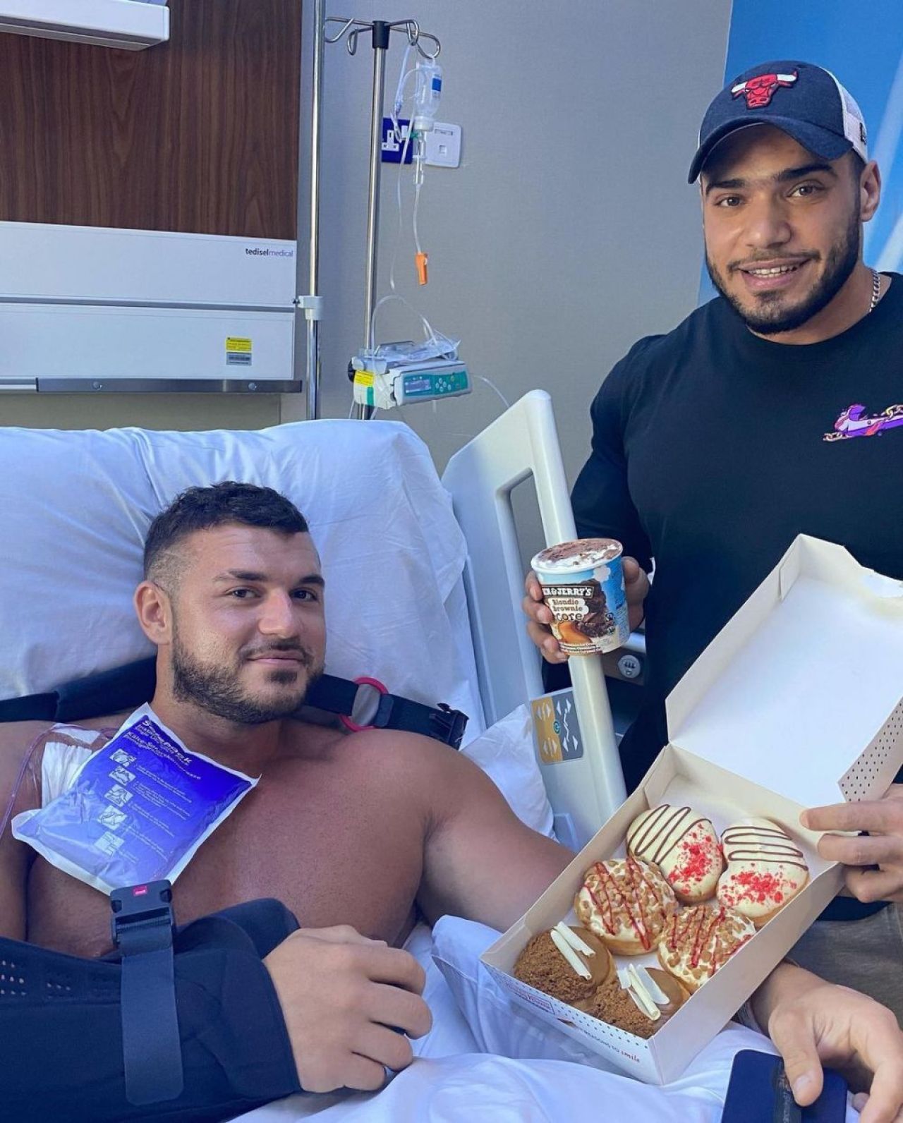 Sunt imaginile momentului! Cum poate arata dupa operatie sportivul care si-a distrus pieptul in timpul antrenamentelor! Imagini cu puternic impact emotional_4