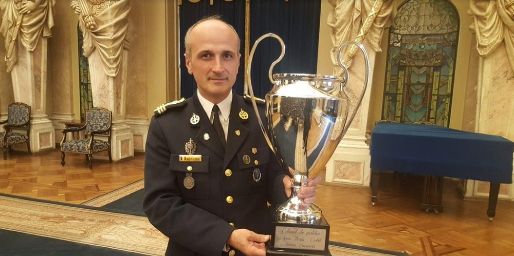 Toata lumea stie ca adevarata Steaua este la Becali! Dragomir a dat de pamant cu Florin Talpan! E marul stricat! Trebuie sa ii puna cineva frana