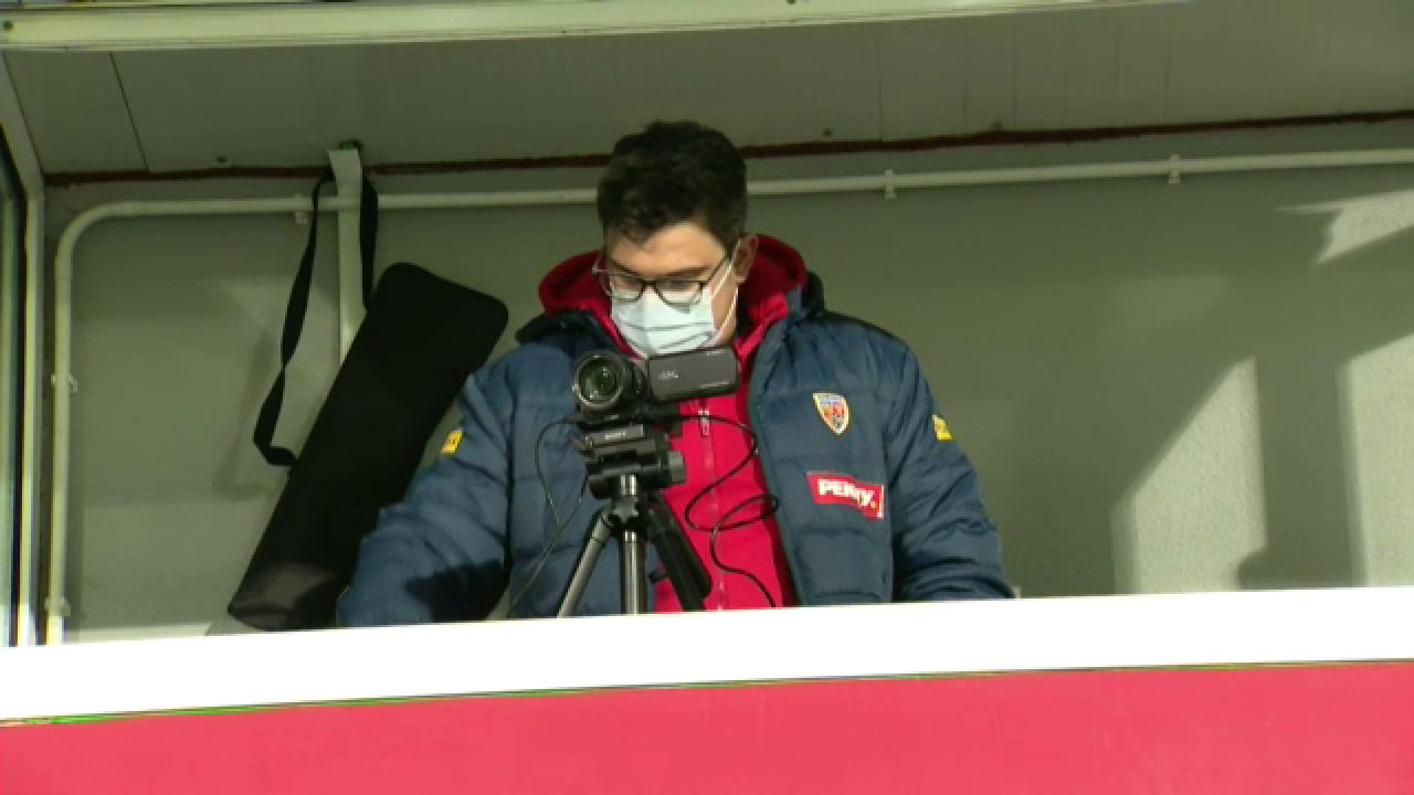 Asta e OCHIUL lui Radoi! :) Mirel n-a ratat NIMIC in perioada de izolare. Totul a fot filmat si vazut live de selectioner_6