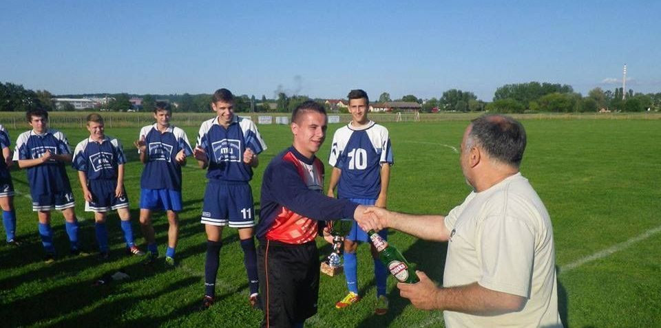 Reactia jucatorilor dati afara dupa ce au mers beti la antrenament! Nu pot sa raman nepasator si sa fiu facut de rusine!