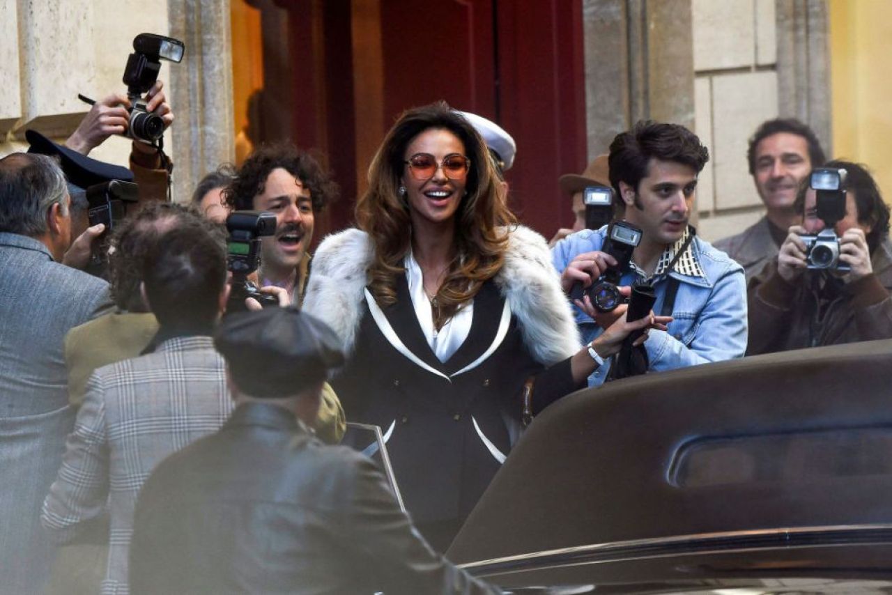 S-a aflat tot! Cati bani incaseaza Madalina Ghenea pentru super-filmul in care apare cu Al Pacino si Lady Gaga _3