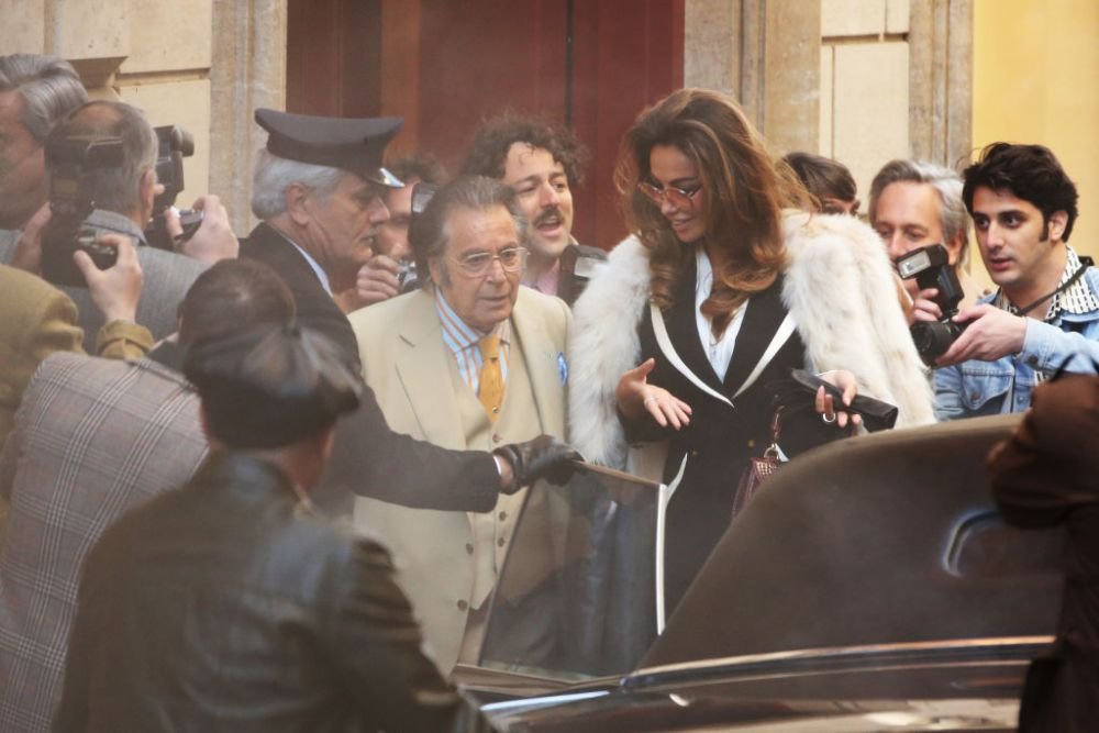 S-a aflat tot! Cati bani incaseaza Madalina Ghenea pentru super-filmul in care apare cu Al Pacino si Lady Gaga _5