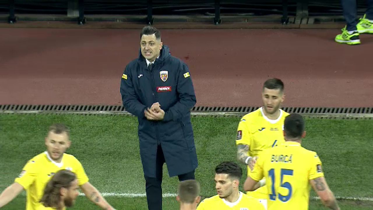 EXCLUSIV | ASTA e momentul care le-a scapat camerelor! Trairi INCREDIBILE pentru Radoi dupa golul lui Hagi! Ce a putut sa-i faca_14