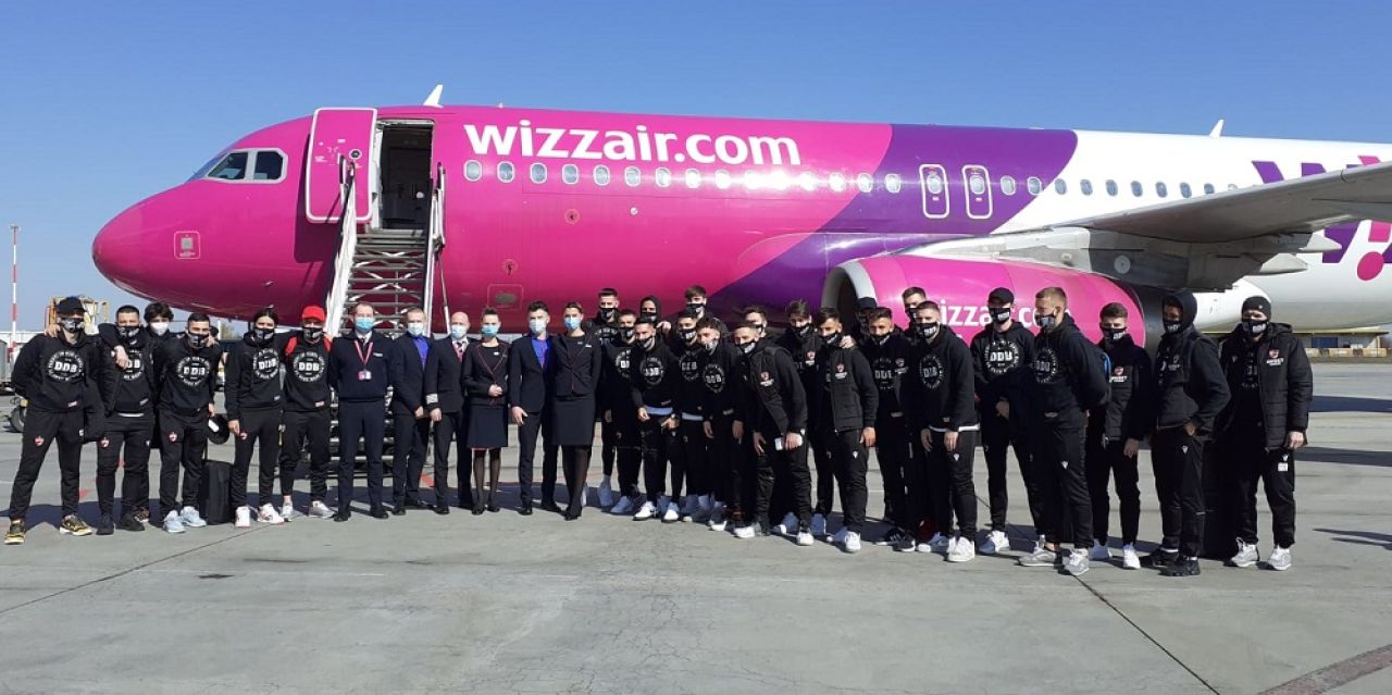 Dinamo a plecat spre Ucraina pentru amicalul cu echipa lui Mircea Lucescu! Cine sunt fotbalistii care nu au facut deplasarea_1