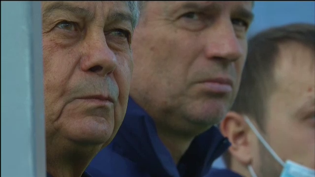 EXCLUSIV | Lucescu, aproape sa PLANGA la momentul de reculegere dinaintea meciului cu Dinamo! A fost premiat de Multescu. Fanii din DDB au strans aproape 260 000 de euro!_18