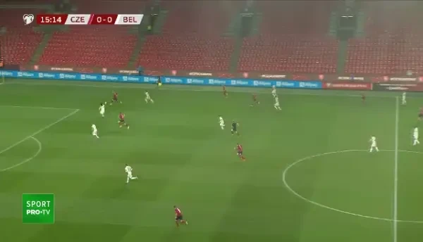 Si-a dat DITAMAI palma dupa ratare! Faza UNICA in preliminariile Europene! Ce a facut fostul adversar al FCSB dupa ce a trimis in bara