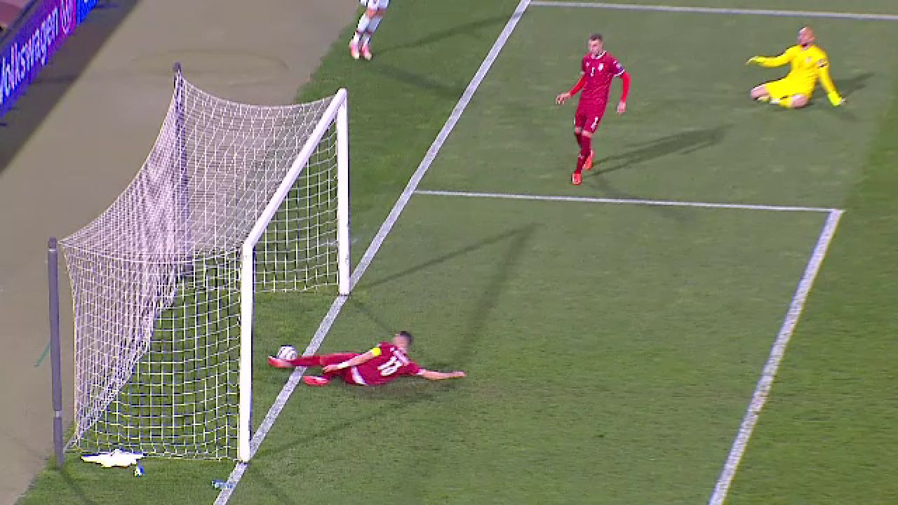 Ronaldo s-a INFURIAT si a PLECAT de pe teren inainte de finalul meciului! A trantit banderola dupa ce a fost FURAT! Imaginile care fac inconjurul lumii_17