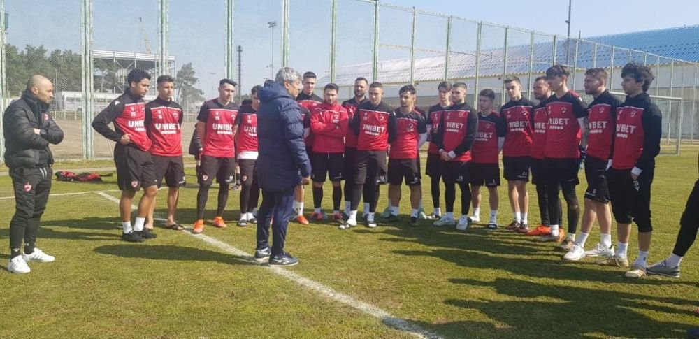 Intalnire speciala intre dinamovisti si Mircea Lucescu! Ce au facut jucatorii lui Multescu dupa amicalul de la Kiev