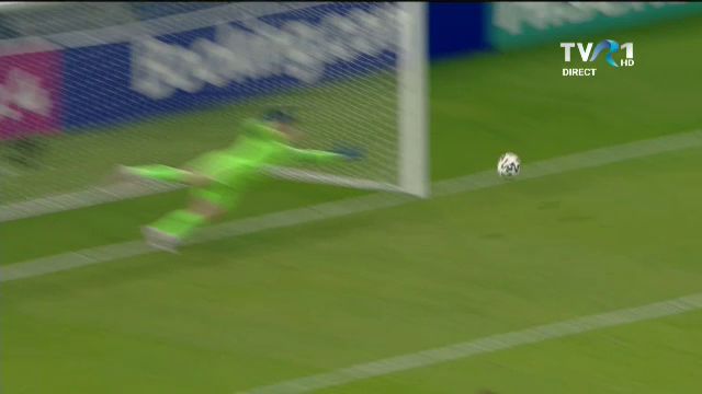 Au intins AMANDOI mana ca sa faca penalty! :) Penalty STUPID impotriva Romaniei la meciul cu Germania! Nmecha a dat BARA de la 11 metri_3