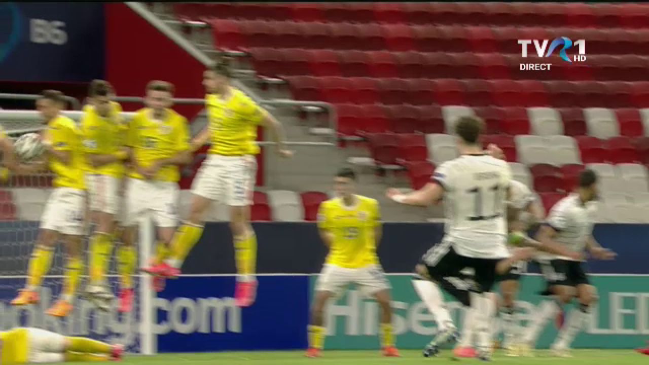 Au intins AMANDOI mana ca sa faca penalty! :) Penalty STUPID impotriva Romaniei la meciul cu Germania! Nmecha a dat BARA de la 11 metri_9