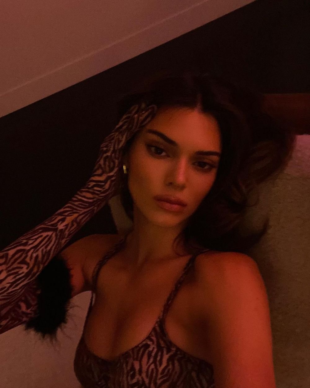 Panica imensa in familia Kardashian! Super-modelul, terorizata de un barbat care vrea 'sa o omoare cu impuscaturi'! Ce s-a intamplat