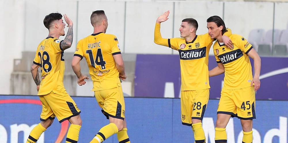 Sa nu se obisnuiasca cu atmosfera de inmormantare dupa fiecare esec! Ce cluburi au pus ochii pe Valentin Mihaila si Dennis Man