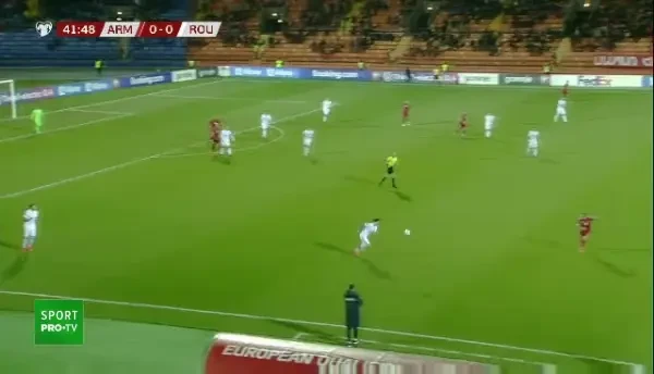 Ce-a fost asta, Man?! Atacantul care a batut recordul de transfer al Romaniei a scapat singur in careul advers! Ce a putut sa urmeze