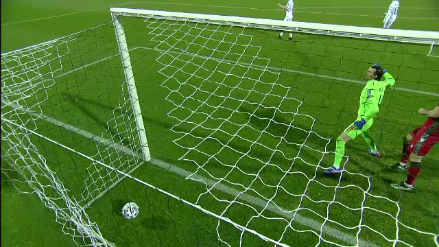 Rusine istorica! Live din Penibilistan: Romania a pierdut in Armenia si se pregateste sa spuna 'Adio, Mondial'! Aici sunt toate fazele din Armenia 3-2 Romania_11