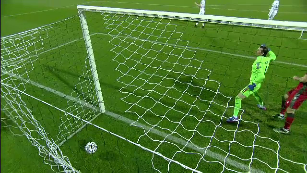 Rusine istorica! Live din Penibilistan: Romania a pierdut in Armenia si se pregateste sa spuna 'Adio, Mondial'! Aici sunt toate fazele din Armenia 3-2 Romania_11