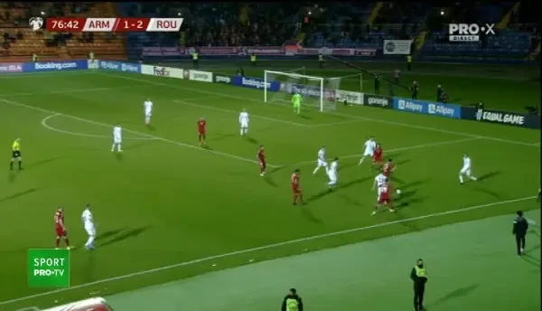 Rosu direct Puscas! Arbitrul nu l-a iertat dupa un fault degeaba la mijlocul terenului! A urmat dezastrul pentru nationala