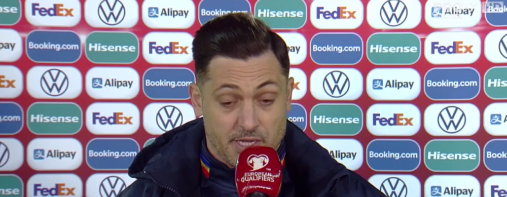 EXCLUSIV: Radoi da de pamant cu jucatorii dupa infrangerea din Armenia: E peste puterea mea sa inteleg la ce se gandesc in timpul meciului! Se gandeste la demisie