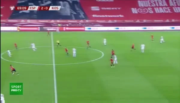 Pana si vedetele de la Barca si Real aplauda asa ceva! Kosovo a marcat un gol magic in fata Spaniei: lob superb de la centrul terenului! Faza care face inconjurul lumii