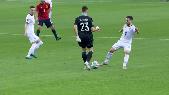 Pana si vedetele de la Barca si Real aplauda asa ceva! Kosovo a marcat un gol magic in fata Spaniei: lob superb de la centrul terenului! Faza care face inconjurul lumii_5