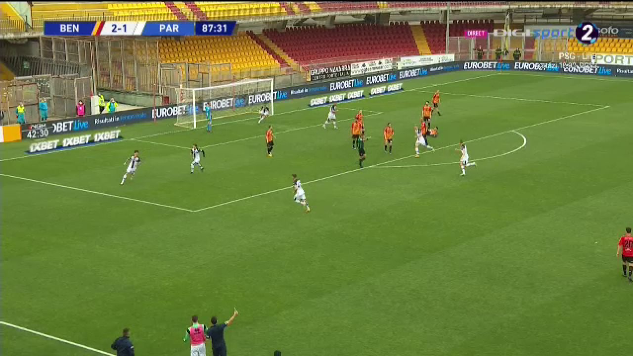 Benevento 2-2 Parma | Man, GOOOL pentru Parma in minutul 88! Reluare superba a romanului! A trecut pe langa victorie in prelungiri_7
