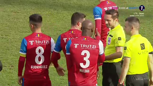 Croitoru si-a varsat o sticla de apa in cap, jucatorilor nu le-a venit sa creada. Reactie incredibila pentru Botosani dupa 1-0 cu Viitorul_20