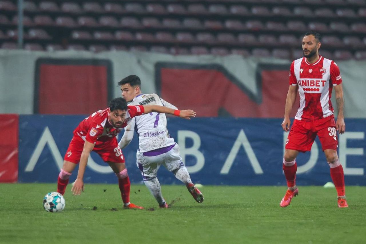 Dezvaluiri incredibile ale directorului sportiv de la Dinamo!