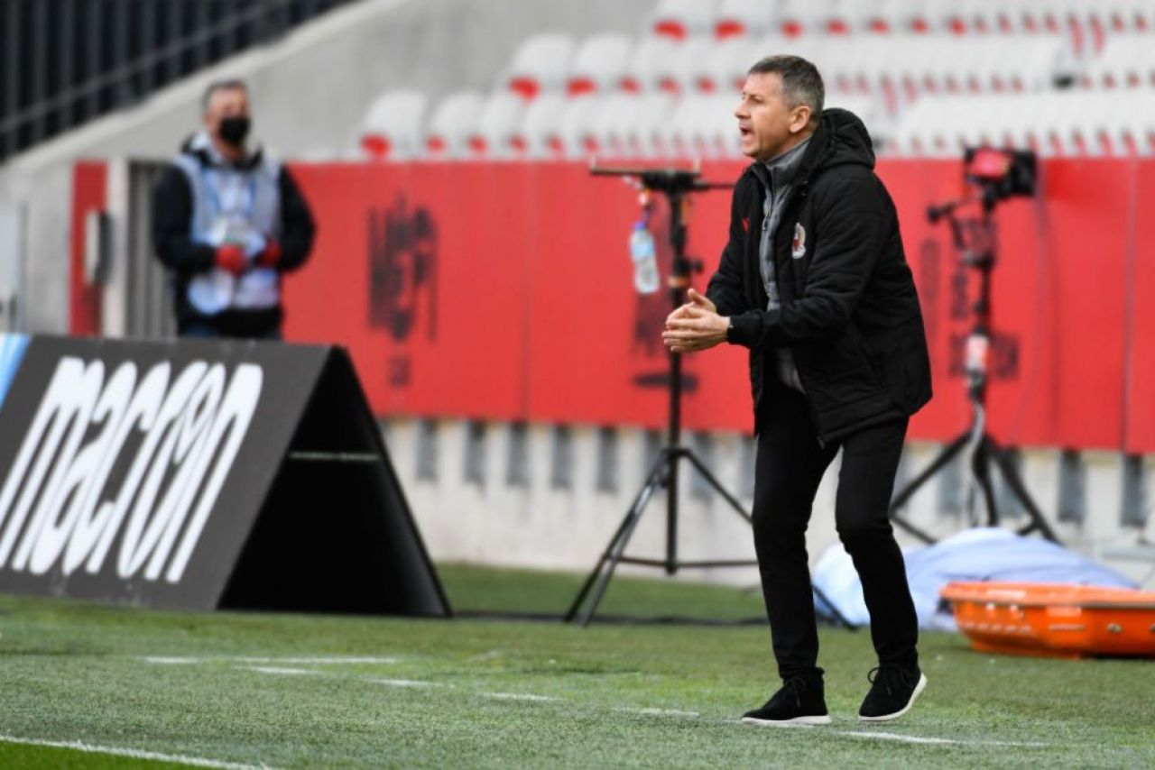 Adrian Ursea are probleme la Nice! Chiar daca are un sezon bun, sefii clubului vor sa-l inlocuiasca! Cine i-ar putea lua locul_1