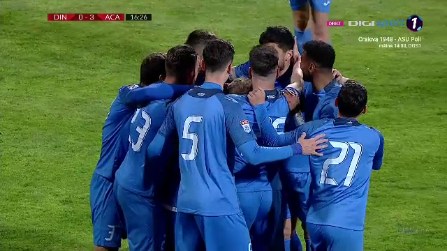 Reactia fabuloasa a lui Gigi Multescu dupa golul mondial primit direct din corner de la Moulin! Ce a facut antrenorul lui Dinamo la marginea terenului_7