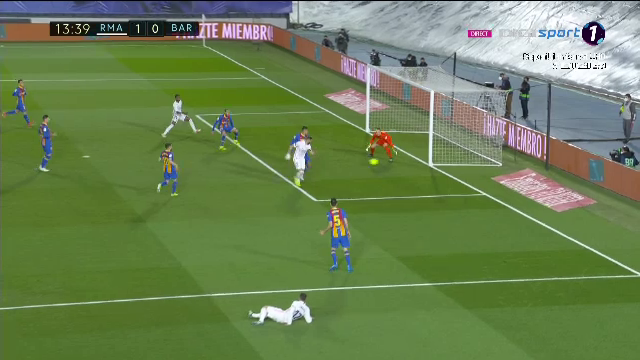 Fotbal minunat! Messi iese plouat si trist din El Clasico! Real 2-1 Barcelona! Barca, bara in minutul 94, cand Ter Stegen era in careul advers! AICI toate fazele_4