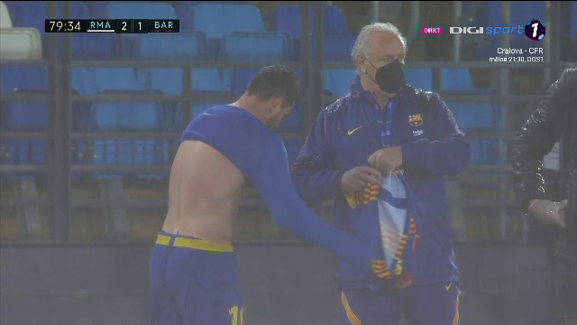 Imagini incredibile cu Messi la Madrid! A inceput sa tremure pe teren dupa potopul din repriza a doua! Ce s-a intamplat_16
