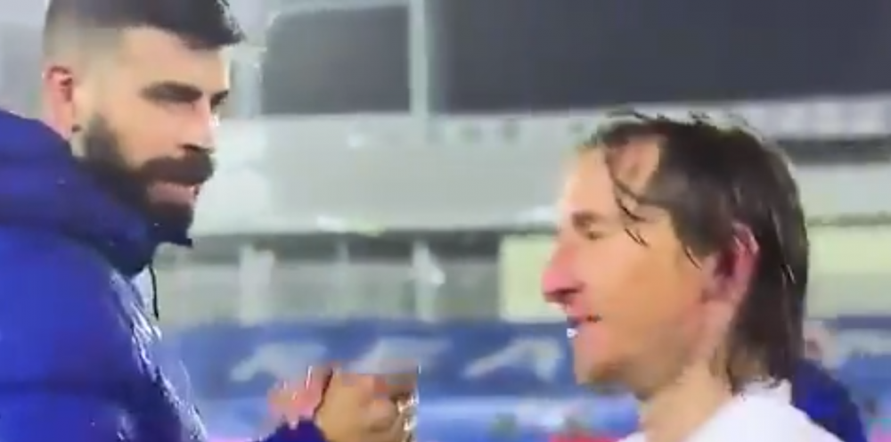 Clipul care face senzatie pe internet dupa El Clasico! Modric l-a luat la misto pe Pique: Acum astepti momentul sa va plangeti, nu?