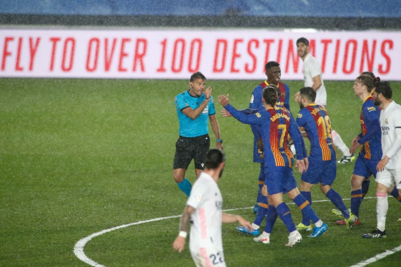 Clipul care face senzatie pe internet dupa El Clasico! Modric l-a luat la misto pe Pique: