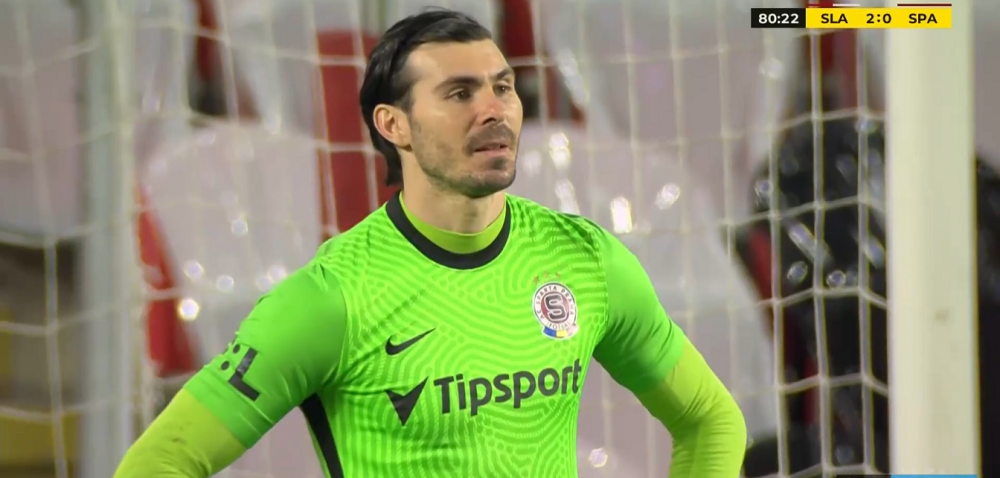 Tiki-taka Stanciu la Slavia! Pasa de gol, Nita a sarit fantastic, dar mingea a luat un efect inuman. Portarul nationalei, batut de o torpila in vinclu la golul 2_6
