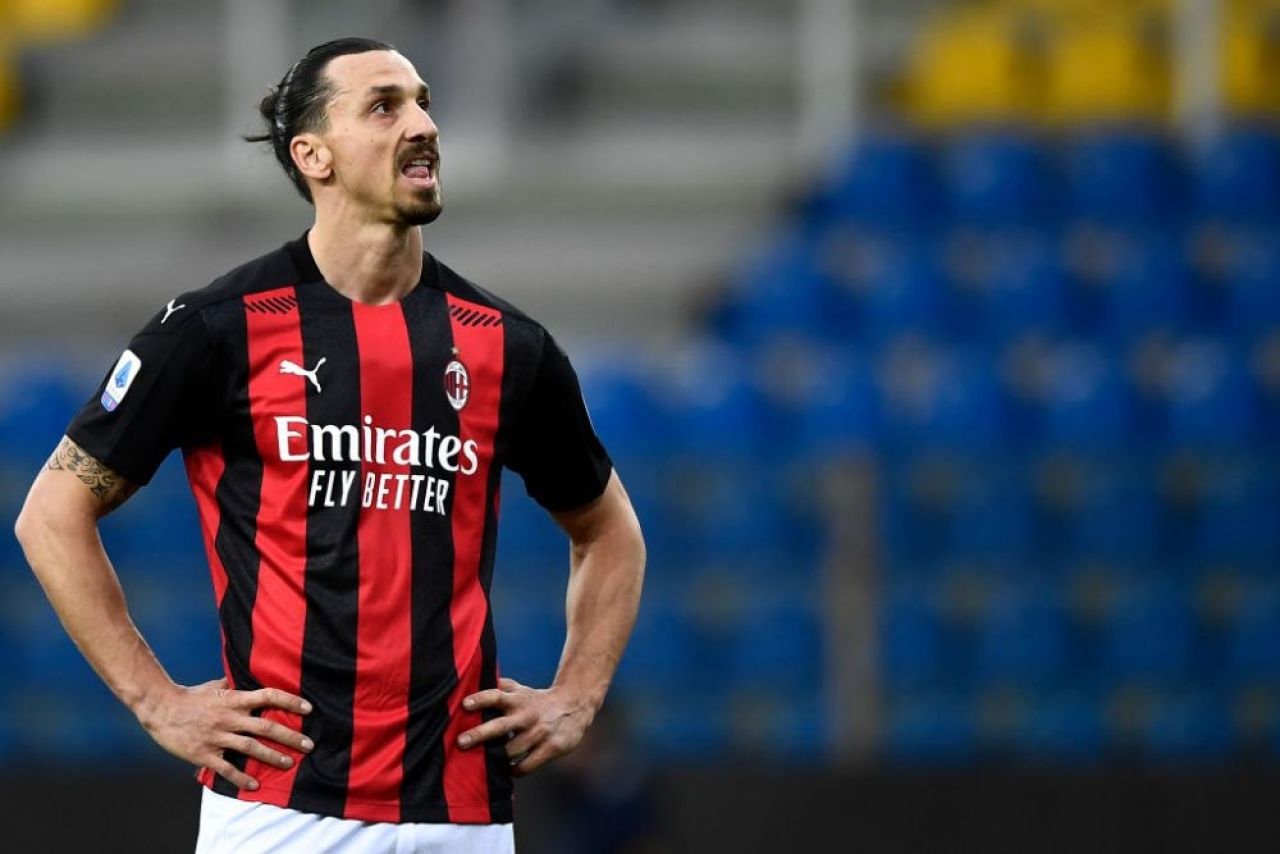 Decizie suprinzatoare a Comisiei de Arbitri din Italia in cazul lui Ibrahimovic! Cat va fi suspendat si ce s-a intamplat cu arbitrul_2