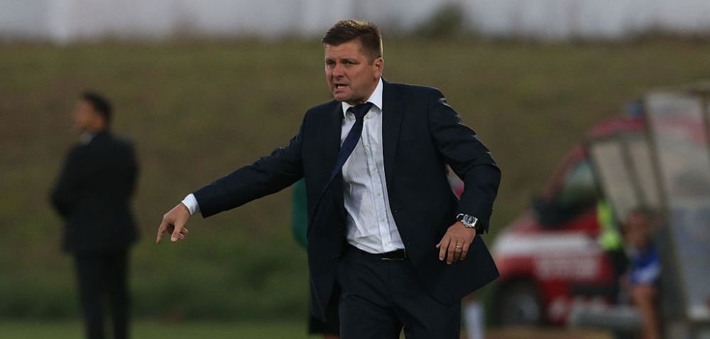 Situatia de la Dinamo a ajuns in presa din Cehia! Ce scriu jurnalistii dupa instalarea lui Dusan Uhrin pe banca tehnica a 