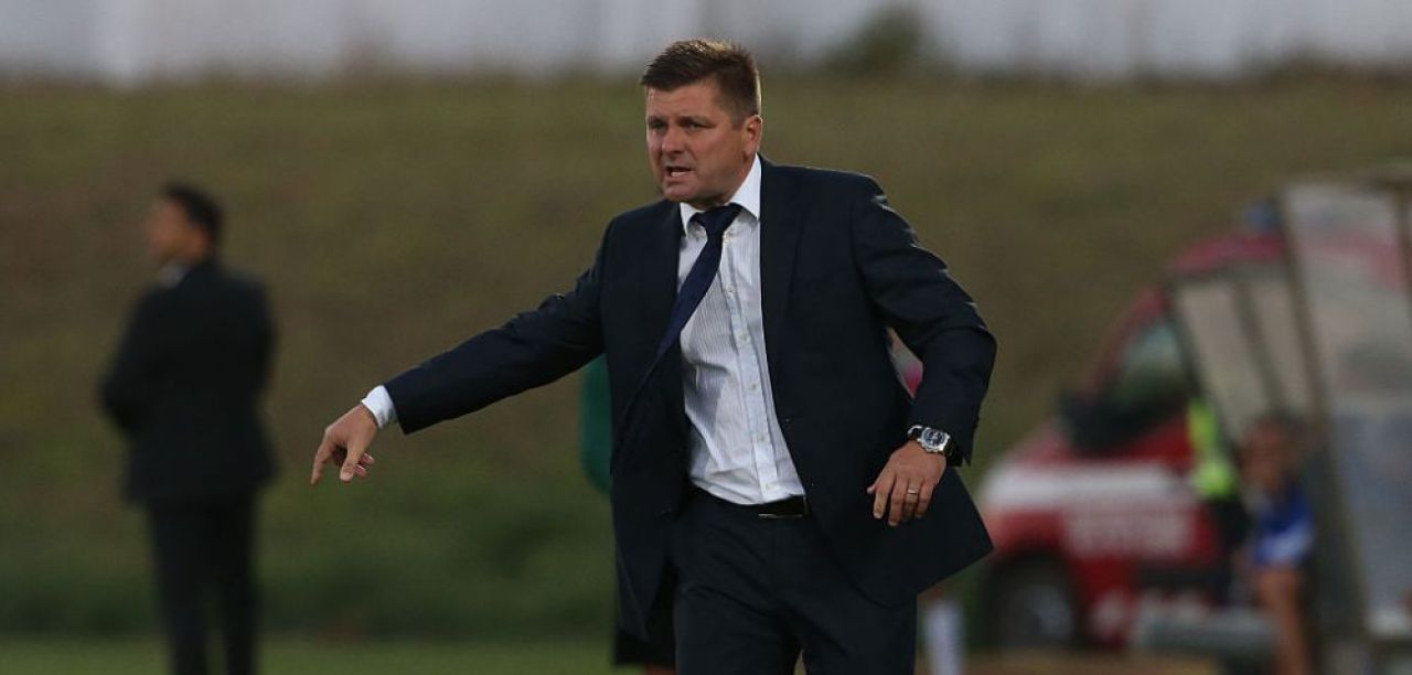 Situatia de la Dinamo a ajuns in presa din Cehia! Ce scriu jurnalistii dupa instalarea lui Dusan Uhrin pe banca tehnica a