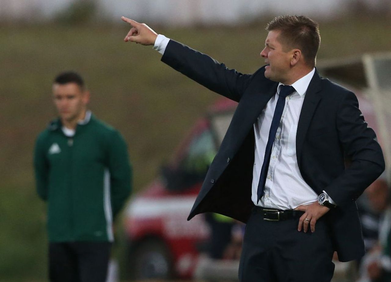 Situatia de la Dinamo a ajuns in presa din Cehia! Ce scriu jurnalistii dupa instalarea lui Dusan Uhrin pe banca tehnica a