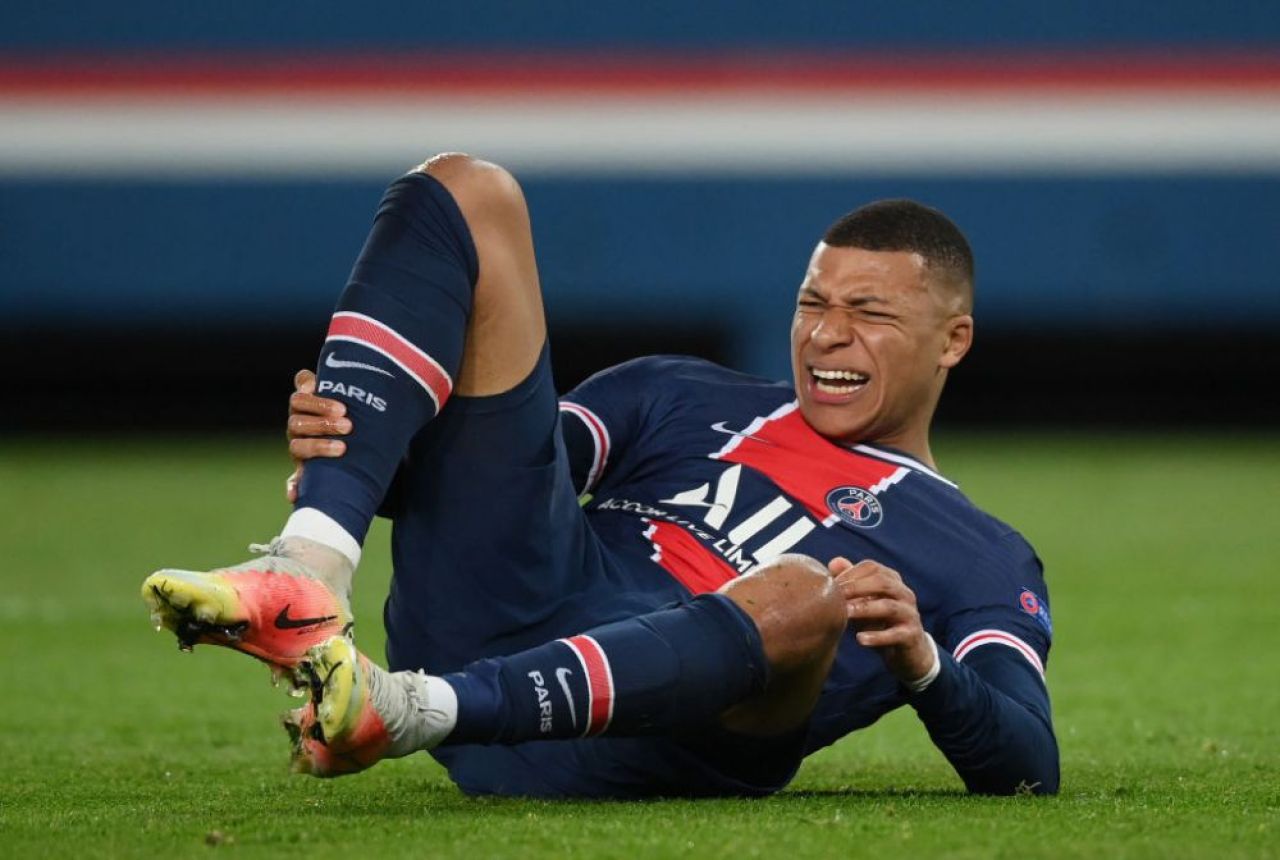 Conducatorii lui PSG pun presiune pe Mbappe pentru reinnoirea contractului! Care sunt conditiile cheie pentru ca francezul sa ramana la Paris_3