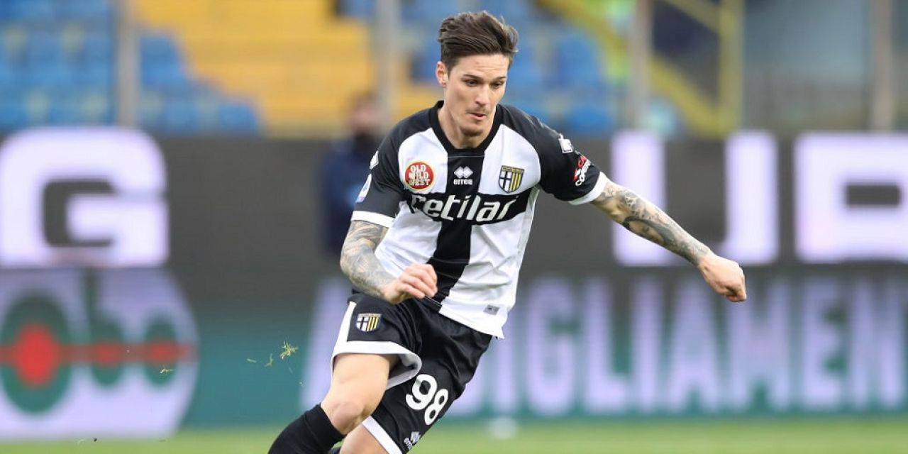 Dennis Man, laudat de un fost conducator din Serie A!