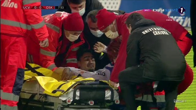 Baiaram, in lacrimi dupa accidentarea horror suferita! A fost scos cu ambulanta de pe teren! Imagini cu puternic impact emotional _23