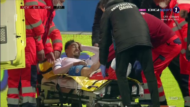 Baiaram, in lacrimi dupa accidentarea horror suferita! A fost scos cu ambulanta de pe teren! Imagini cu puternic impact emotional _26