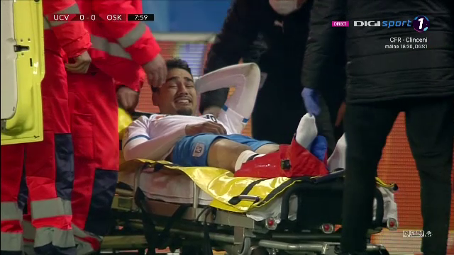 Baiaram, in lacrimi dupa accidentarea horror suferita! A fost scos cu ambulanta de pe teren! Imagini cu puternic impact emotional _30