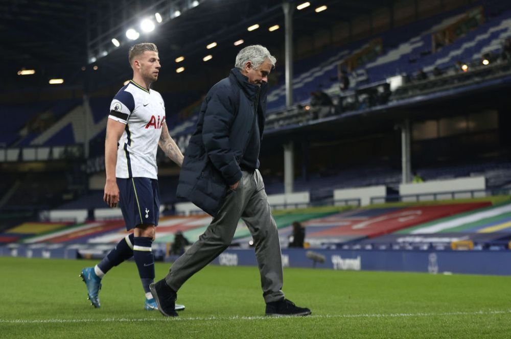 Cati bani va incasa Mourinho dupa ce a fost dat afara de la Tottenham! Portughezul a strans o avere doar din demiteri_4