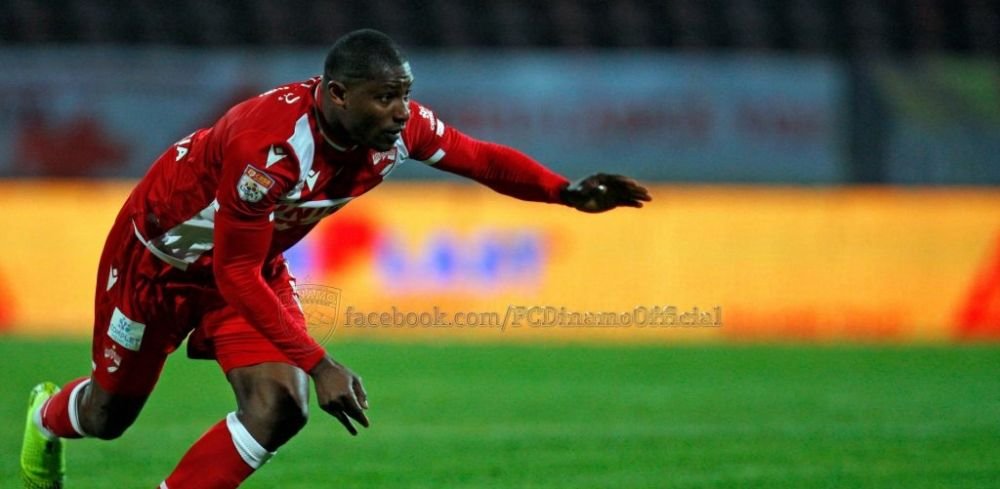 Nici macar doua dusuri n-a apucat sa faca! Ironii la adresa jucatorului transferat de Dinamo! Macar dusul lui Gueye a fost cu descarcari electrice
